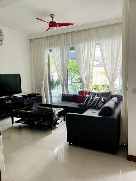 5 Bed Condo for Sale in  Hillsta - Image 6
