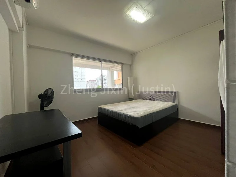 Maisonette HDB for Sale in 101 Pasir Ris Street 12 - Image 2