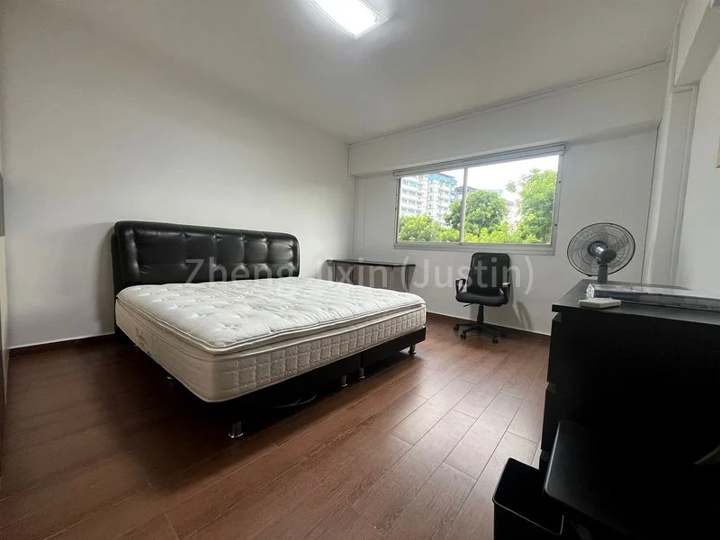 Maisonette HDB for Sale in 101 Pasir Ris Street 12 - Image 1