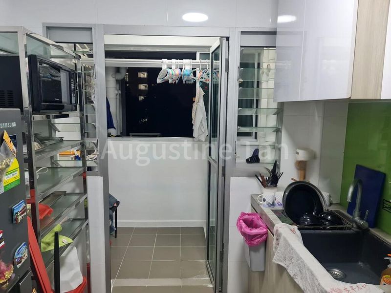 Room (HDB) for Rent in  117B Jalan Tenteram - Image 7