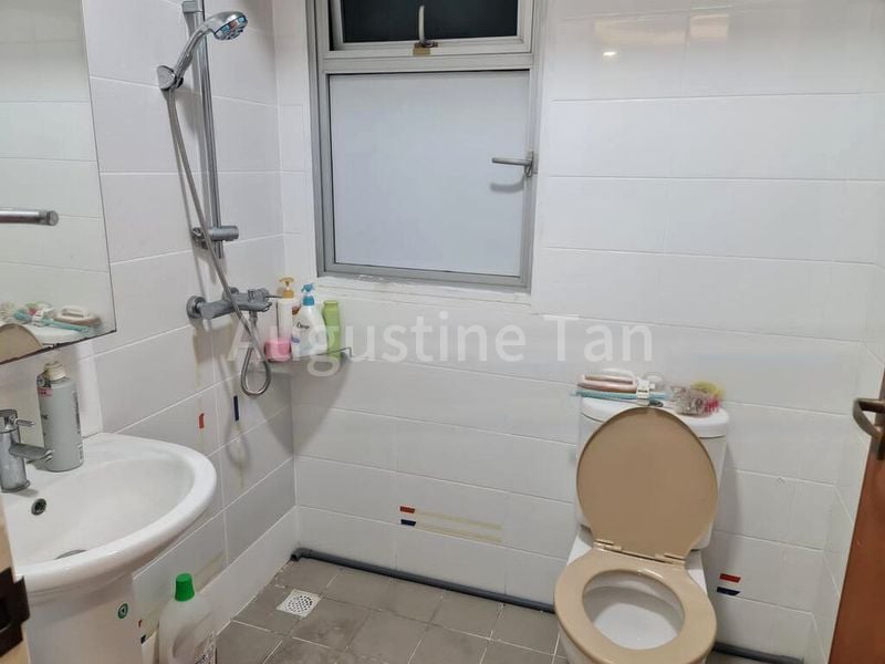 Room (HDB) for Rent in  117B Jalan Tenteram - Image 4