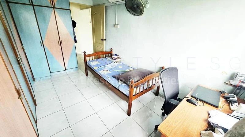 5 Room (5STD) HDB for Rent in  161 Yishun Street 11 - Image 10