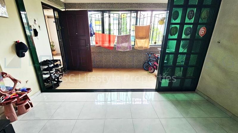 5 Room (5STD) HDB for Rent in  161 Yishun Street 11 - Image 8