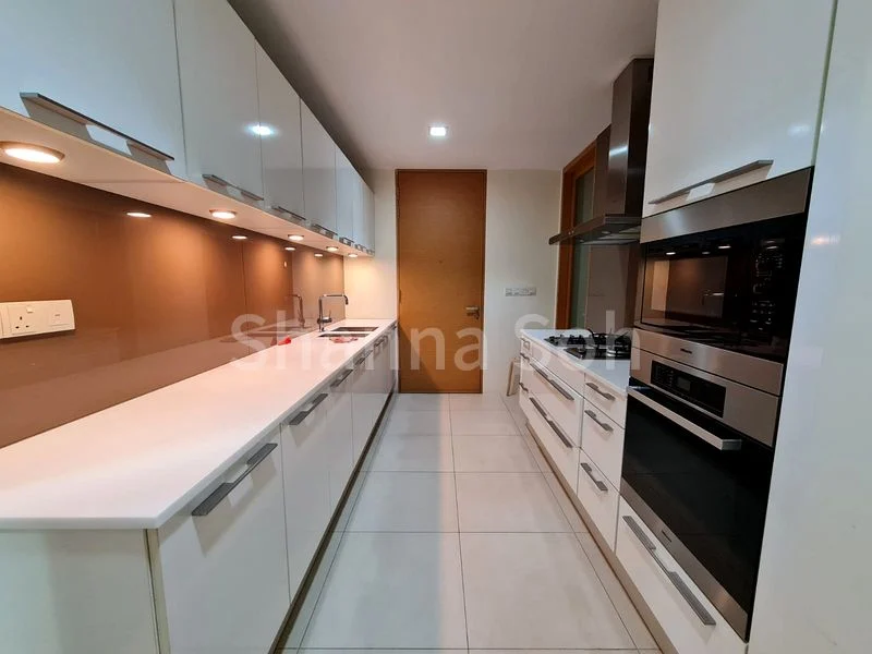 3 Bed Condo for Rent in  Urban Suites - Image 6