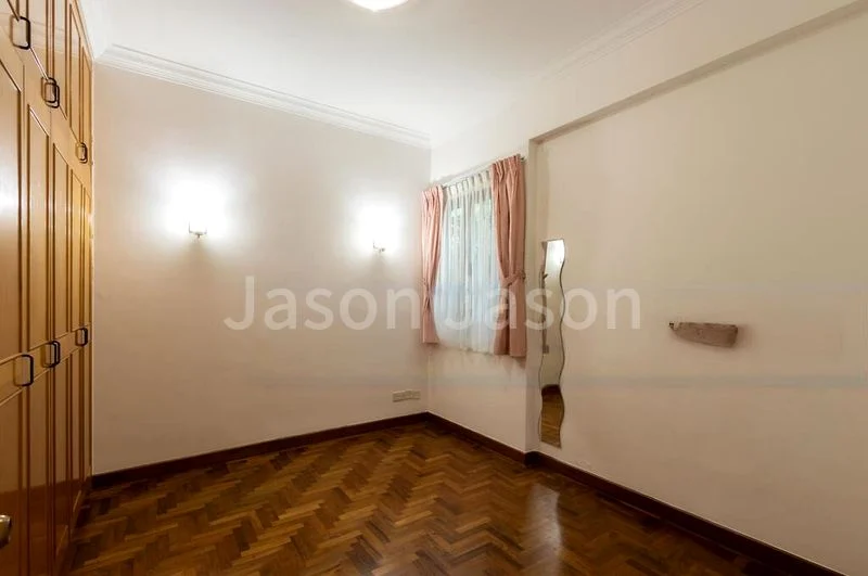 4 Bed Condo for Rent in  The Anchorage - Image 4