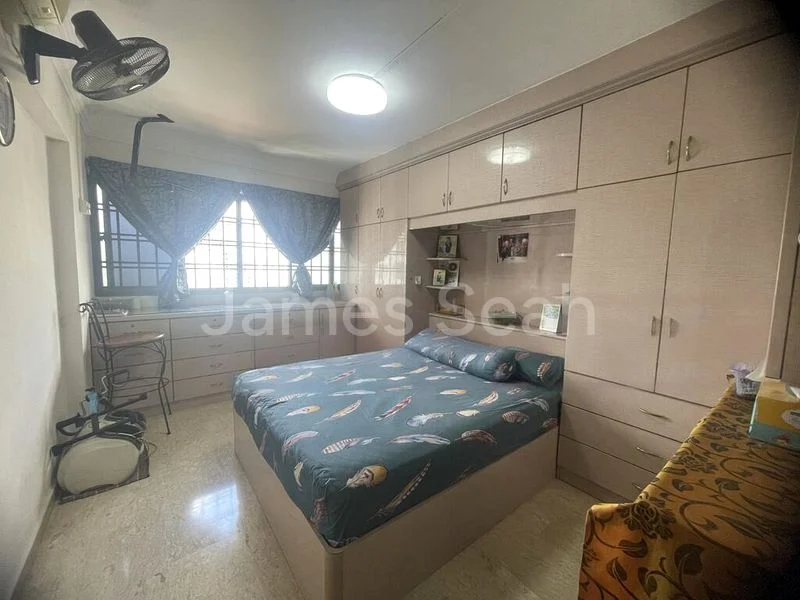 5 Room (5A) HDB for Sale in  220 Jurong East Street 21 - Image 8