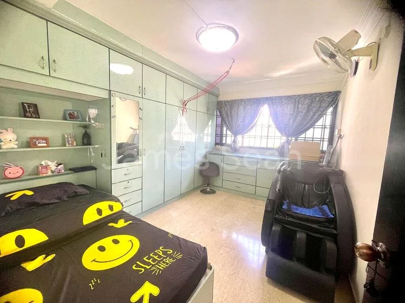 5 Room (5A) HDB for Sale in  220 Jurong East Street 21 - Image 7