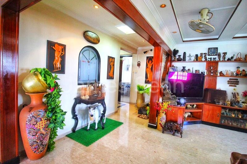 5 Room (5A) HDB for Sale in  220 Jurong East Street 21 - Image 2