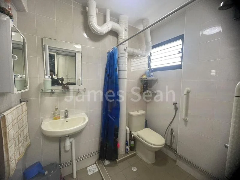 5 Room (5A) HDB for Sale in  220 Jurong East Street 21 - Image 12