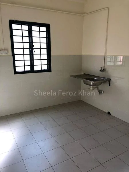 3 Bed Terraced House (Landed) for Rent in  Jalan Sempadan - Image 3