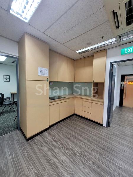Office for Rent: Fortune Centre - Image 5