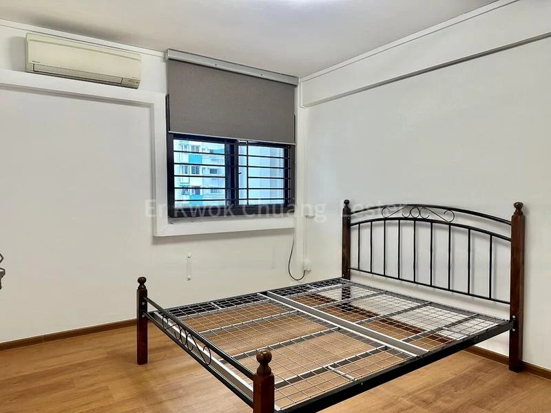 3 Room (3I) HDB for Rent in  47 Marine Crescent - Image 2