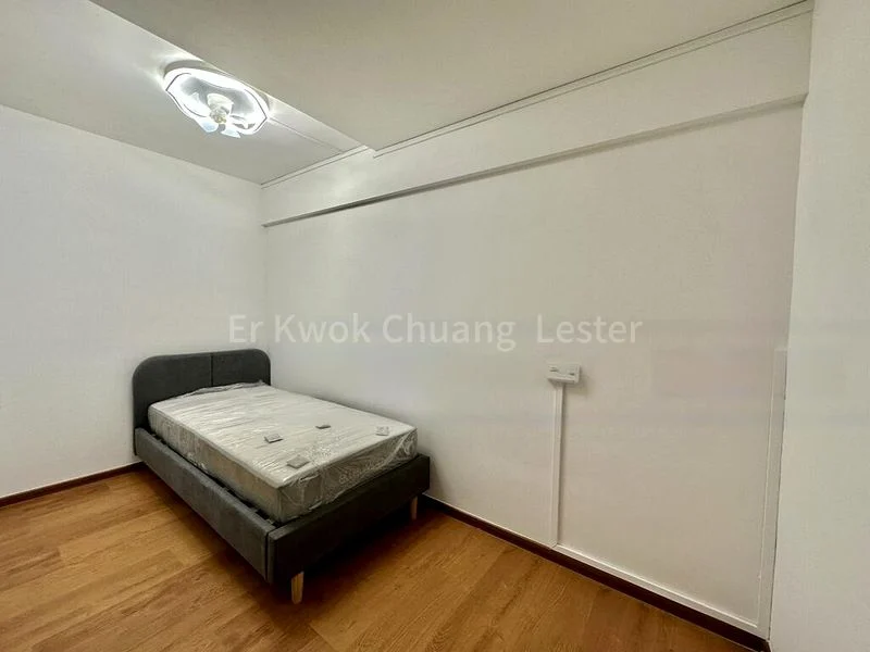 3 Room (3I) HDB for Rent in  47 Marine Crescent - Image 3