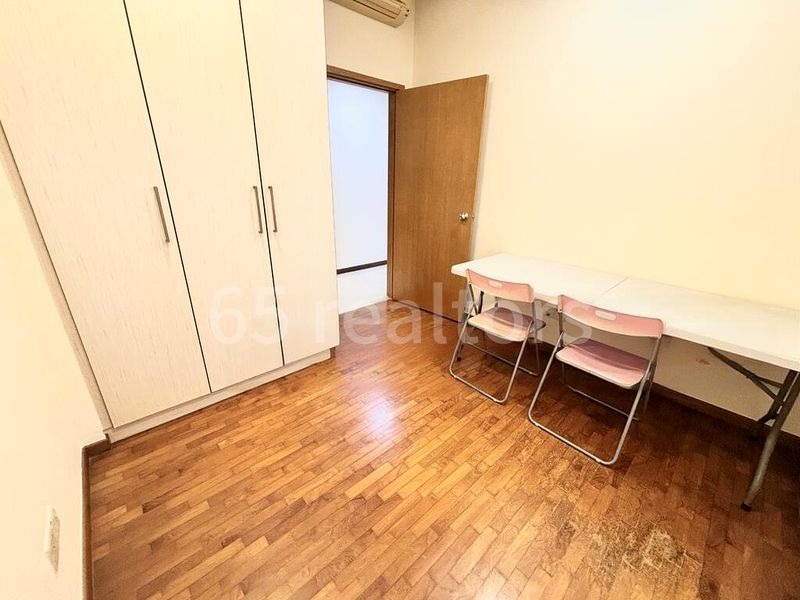 3 Bed Condo for Rent in  The Quintet - Image 7