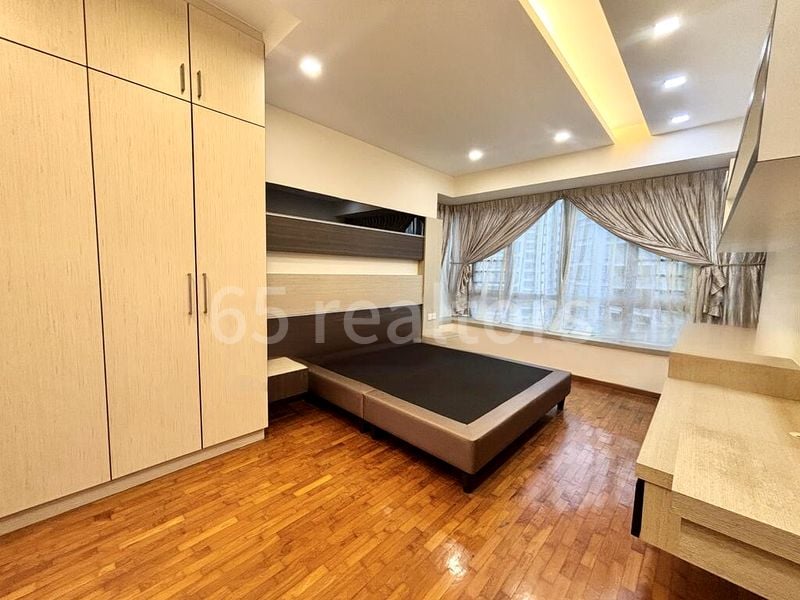 3 Bed Condo for Rent in  The Quintet - Image 2
