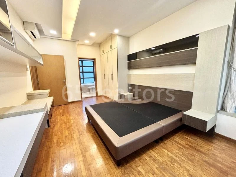 3 Bed Condo for Rent in  The Quintet - Image 3