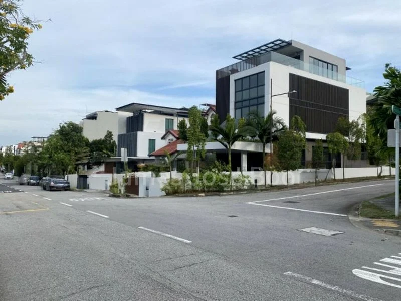 7 Bed Semi-Detached House (Landed) for Sale in Opera Estate - Image 6