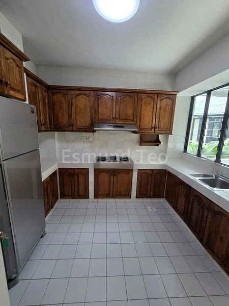 3 Bed Condo for Rent in  Fragrant Gardens - Image 6