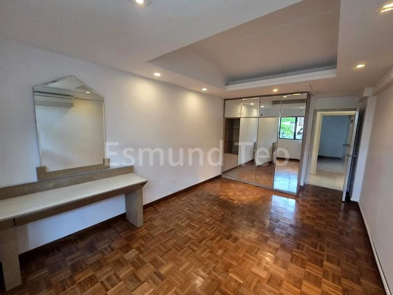 3 Bed Condo for Rent in  Fragrant Gardens - Image 2