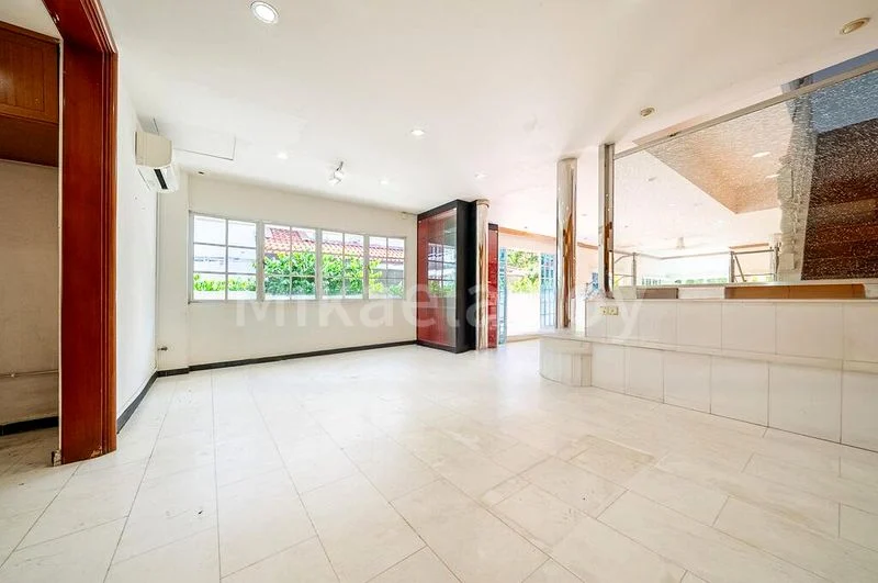 6 Bed Semi-Detached House (Landed) for Rent in  Corona Factory - Image 15