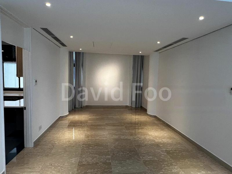 3 Bed Condo for Rent in  The Colonnade - Image 3