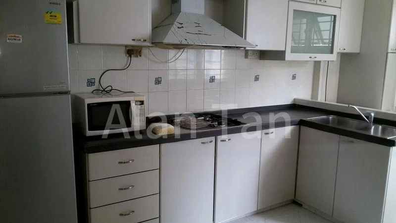 5 Room (5I) HDB for Sale in 176D Edgefield Plains - Image 7