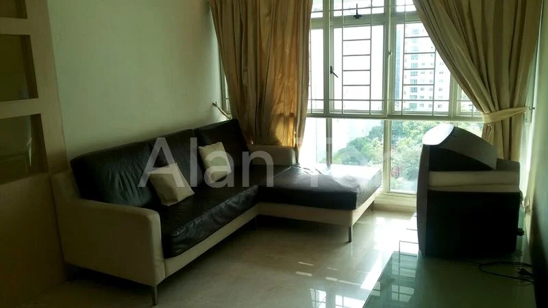 5 Room (5I) HDB for Sale in 176D Edgefield Plains - Image 1