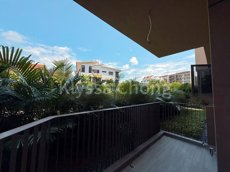 3 Bed Condo for Sale in  The Watergardens At Canberra - Image 3