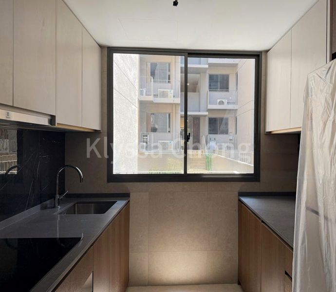 3 Bed Condo for Sale in  The Watergardens At Canberra - Image 6