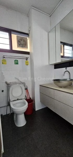 4 Room (4A) HDB for Rent in 162 Jalan Teck Whye - Image 2
