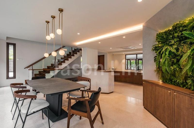 6 Bed Bungalow (Landed) for Rent in  Holland Grove - Image 4