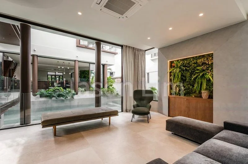 6 Bed Bungalow (Landed) for Rent in  Holland Grove - Image 3