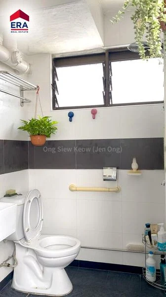 Room (HDB) for Rent in  121 Paya Lebar Way - Image 4