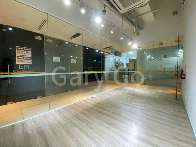 Shop / Shophouse for Rent: Oxley Tower - Image 3