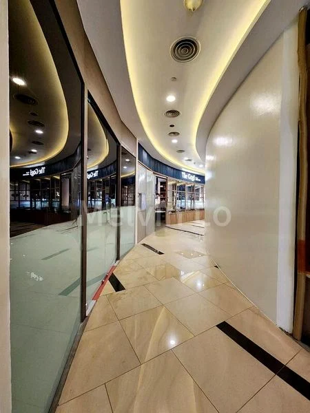 Other Retail for Sale: Alexandra Central Shop - Image 2