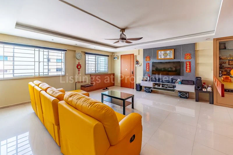 4 Room (4A) HDB for Sale in 225 Pending Road - Image 1