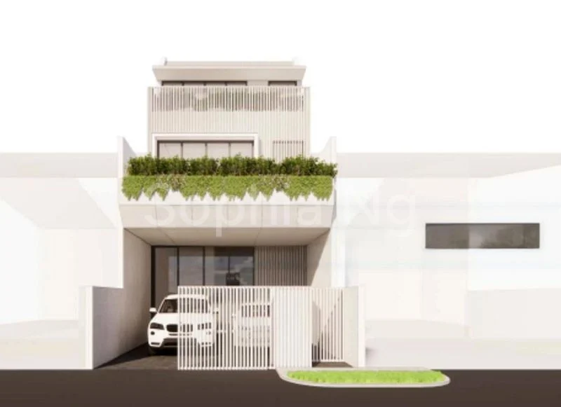 5 Bed Terraced House (Landed) for Sale in Sembawang Hills Estate - Image 1