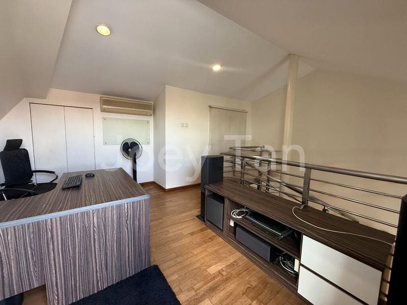 6 Bed Semi-Detached House (Landed) for Sale in  Flower Road - Image 13