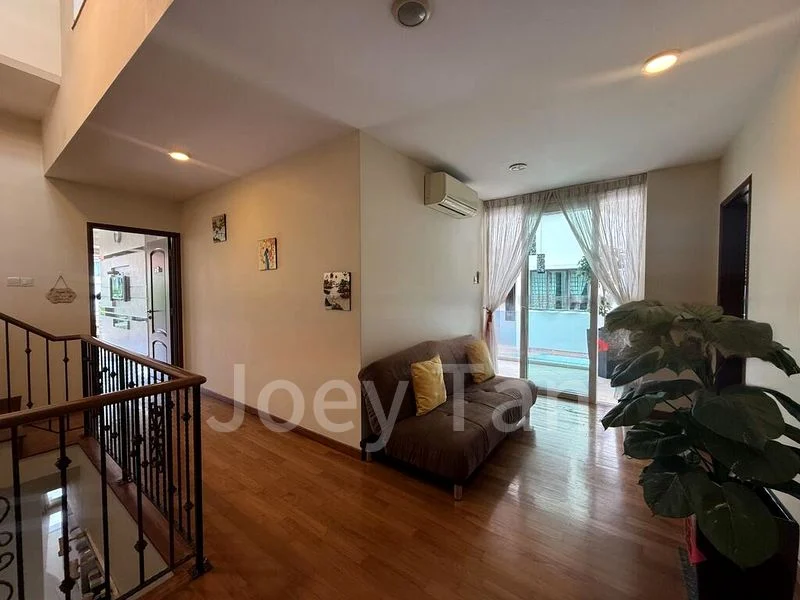 6 Bed Semi-Detached House (Landed) for Sale in Flower Road - Image 5