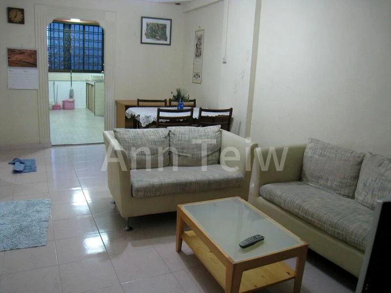 3 Room (3I) HDB for Rent in  504 Bukit Batok Street 52 - Image 1