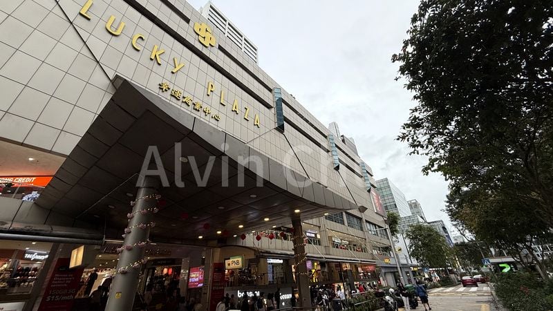 Mall Shop for Sale in Lucky Plaza - Image 5