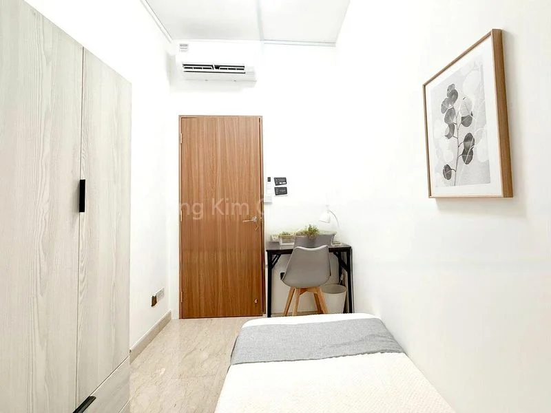 6 Bed Condo for Rent in  Maple Woods - Image 13