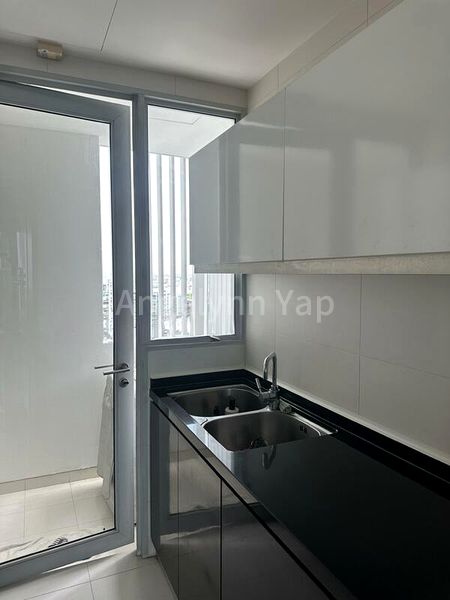 3 Bed Condo for Rent in  Aalto - Image 10