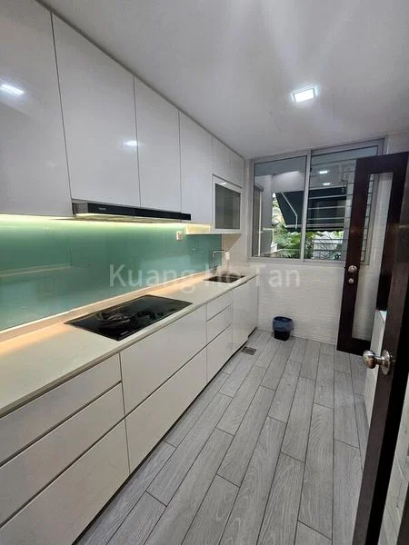 3 Bed Condo for Sale in  Park Green - Image 4