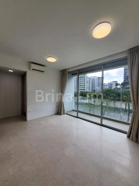 2 Bed Condo for Rent in  Sennett Residence - Image 6
