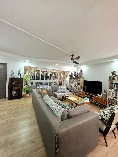 Executive HDB for Sale in  468D Admiralty Drive - Image 3
