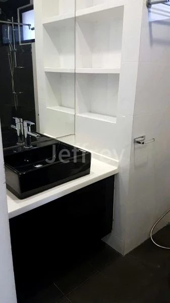 4 Bed Apartment (Condo) for Rent in Parkway View - Image 12