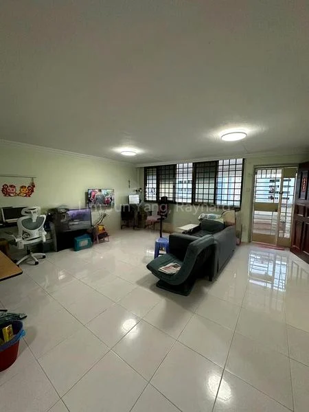 4 Room (4A) HDB for Sale in  641 Yishun Street 61 - Image 1