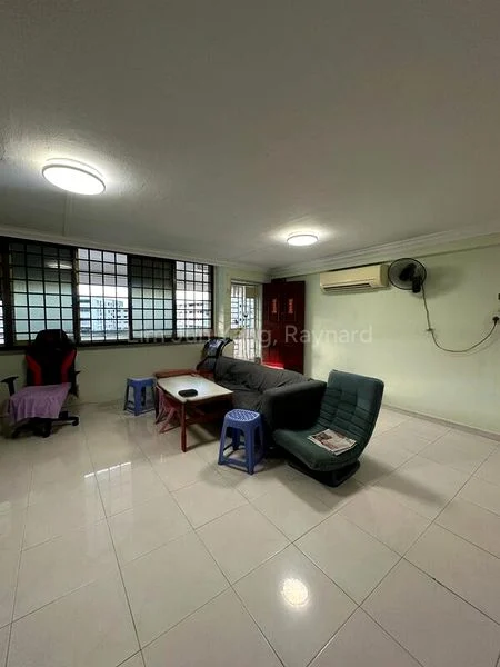 4 Room (4A) HDB for Sale in  641 Yishun Street 61 - Image 2