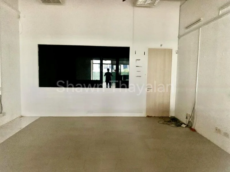 Light Industrial (B1) for Rent: Wintech Centre - Image 3